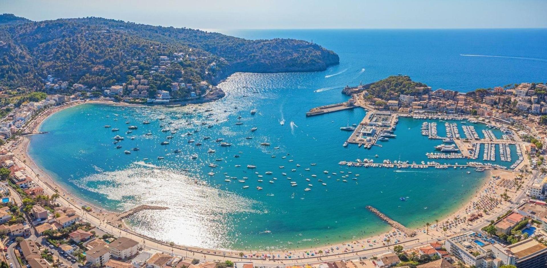 Holiday home In Port De Sller Mit Privatem Pool Und Traumblick Auf Den Hafen Und