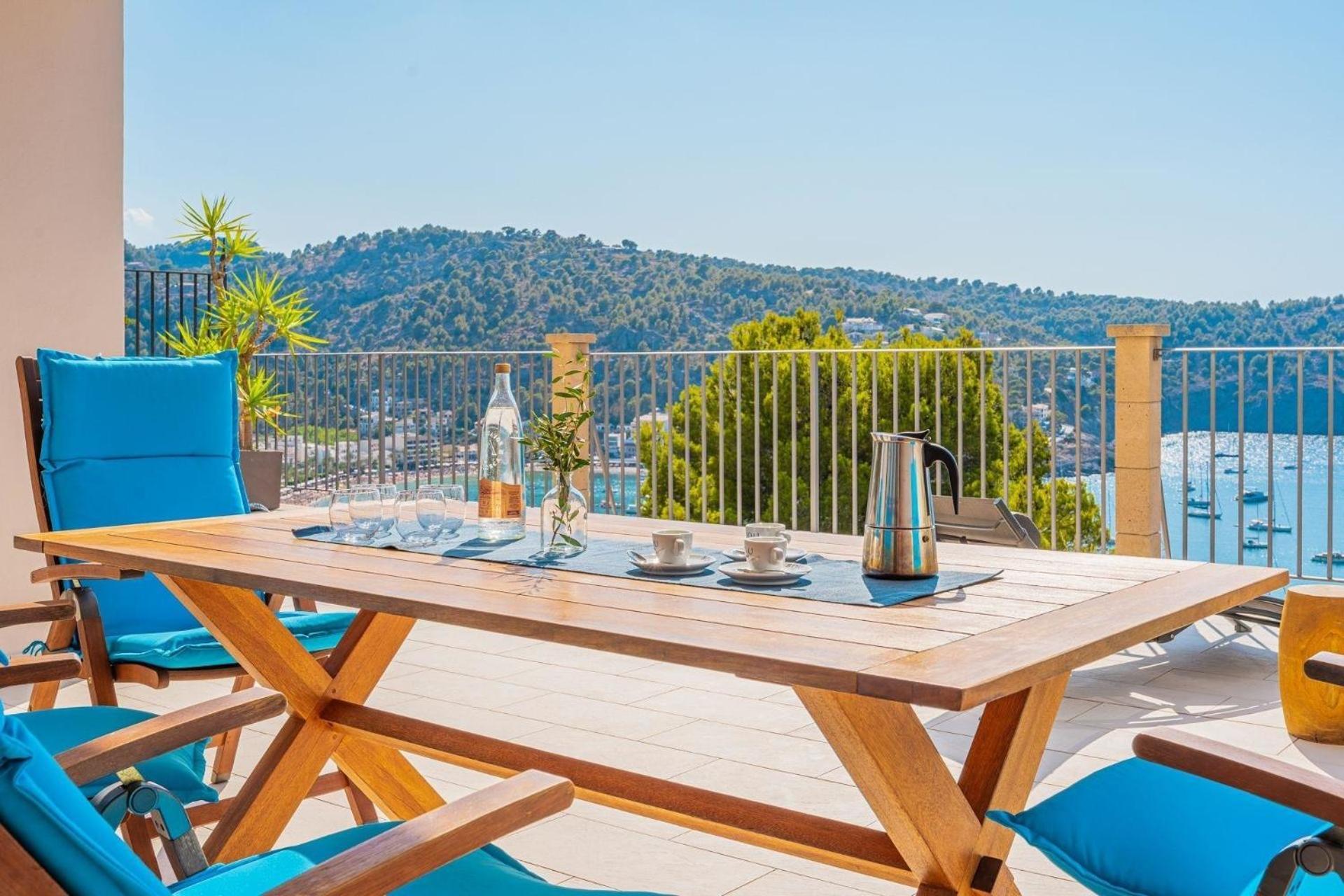 In Port De Sller Mit Privatem Pool Und Traumblick Auf Den Hafen Und Ferienhaus
