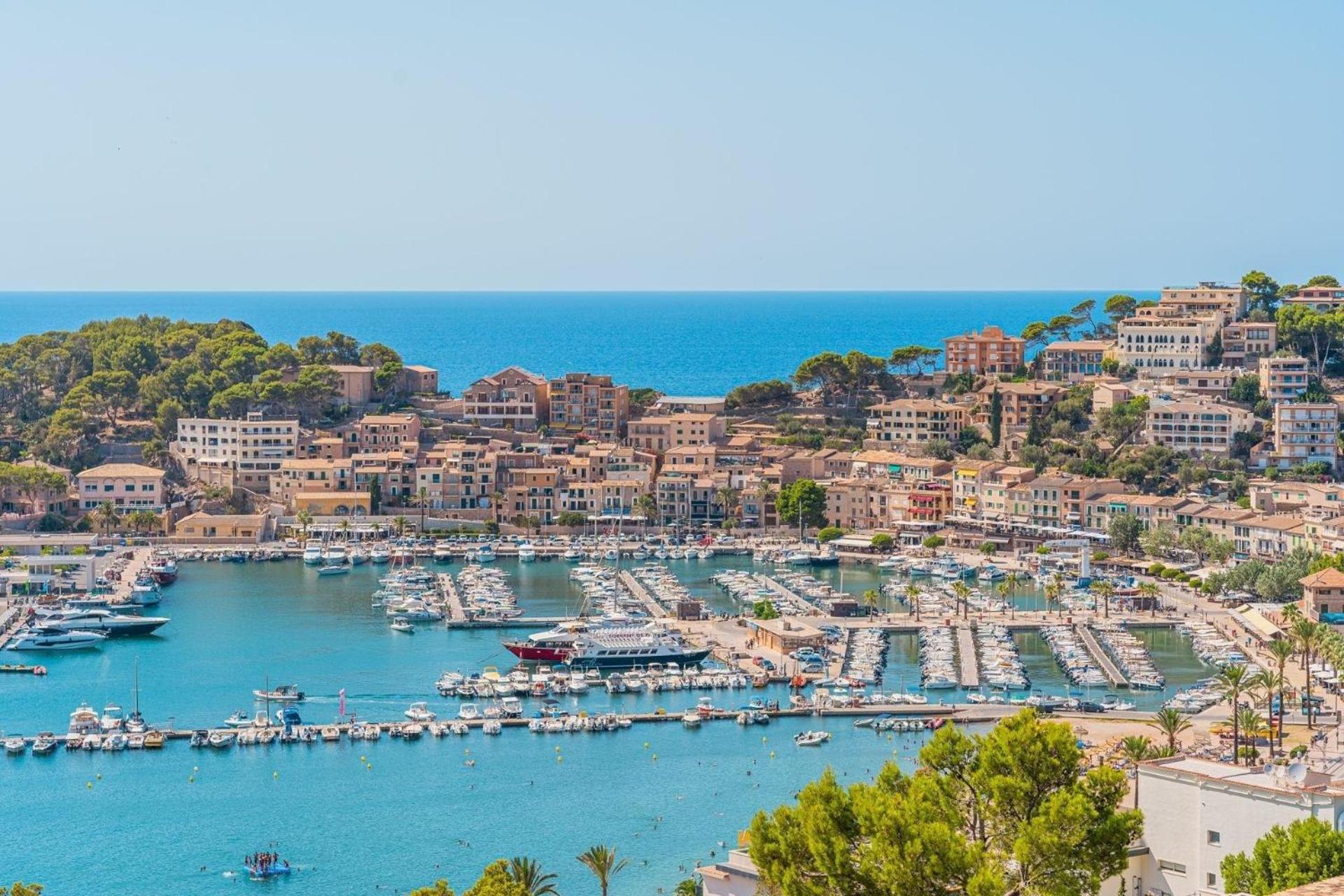 Ferienhaus In Port De Sller Mit Privatem Pool Und Traumblick Auf Den Hafen Und